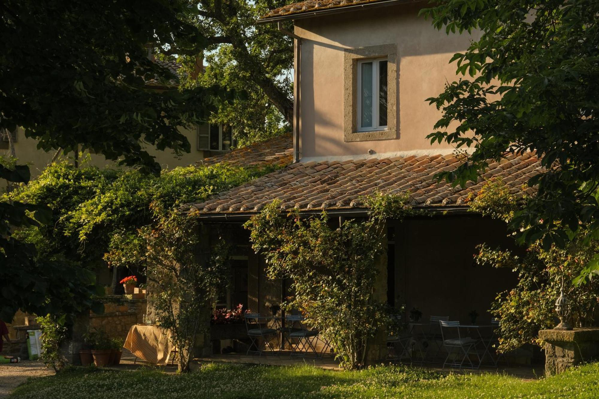 Relais De Charme Villa Rossi Danielli Viterbo Exterior foto